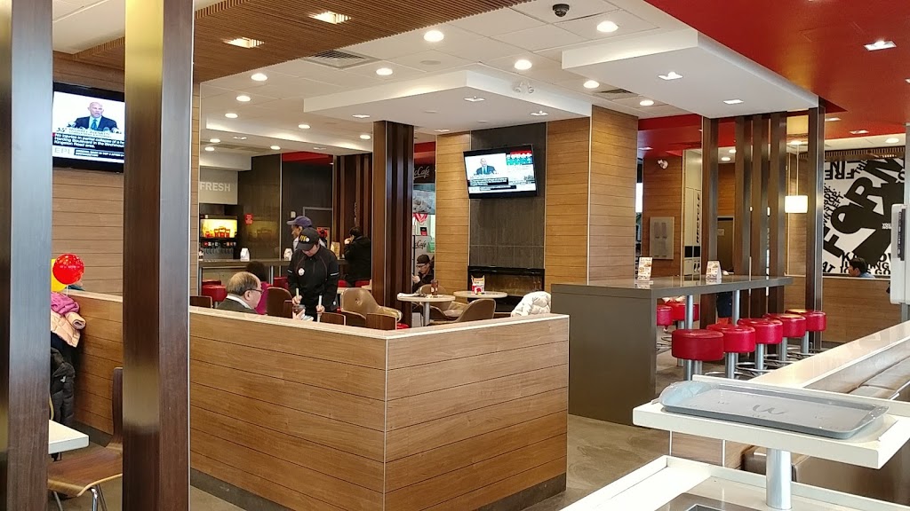 McDonalds | 1571 Sandhurst Cir, Scarborough, ON M1V 1V2, Canada | Phone: (416) 292-6706