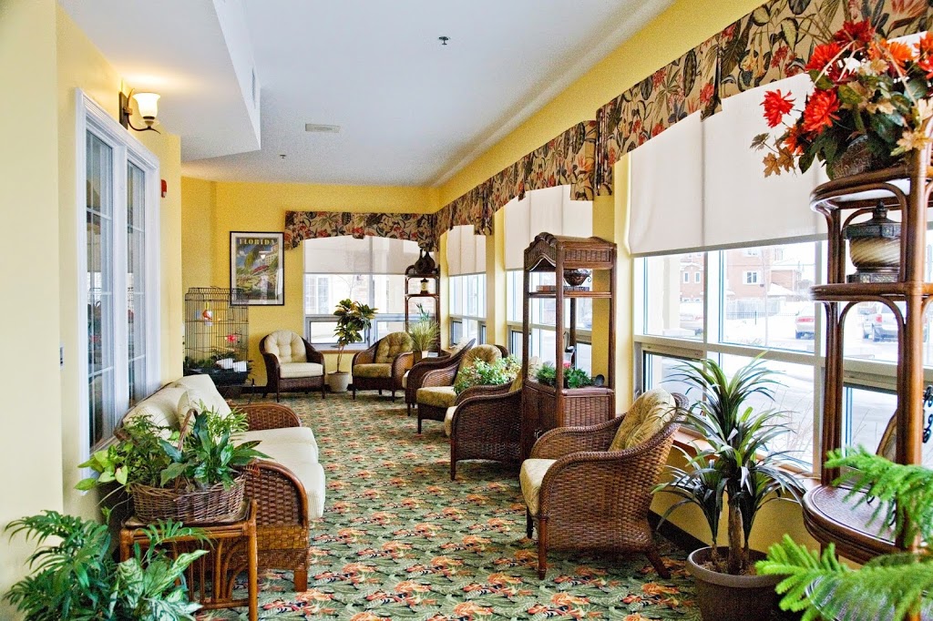 Roberta Place Retirement Lodge | 489 Essa Rd, Barrie, ON L4N 8J5, Canada | Phone: (705) 728-2900