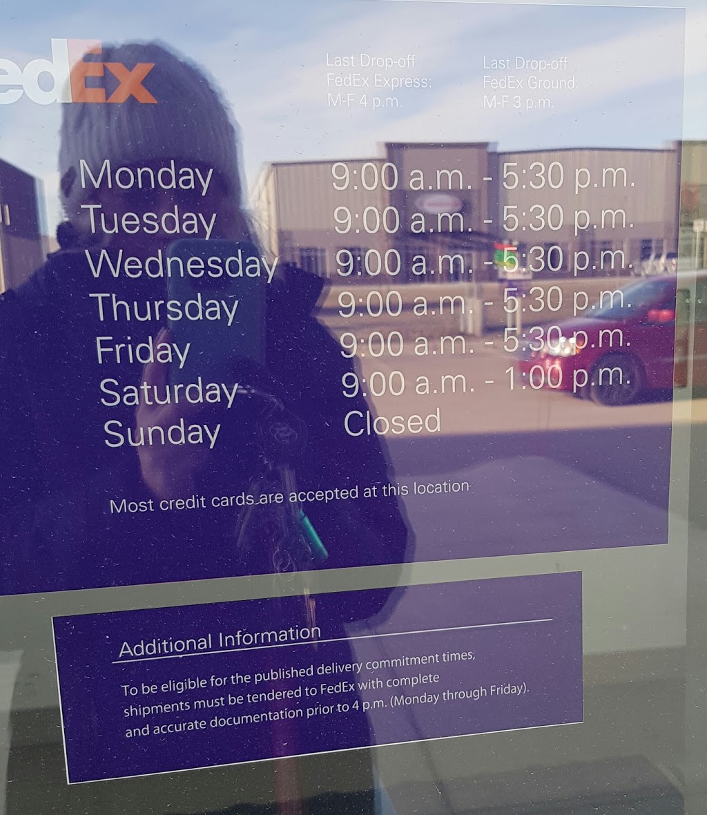 FedEx Ship Centre | 3703 Millar Ave #1, Saskatoon, SK S7P 0B3, Canada | Phone: (800) 463-3339