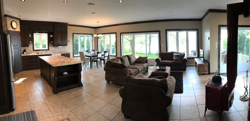 Chalet L’Apéro | Stratford, Quebec, QC G0Y 1P0, Canada
