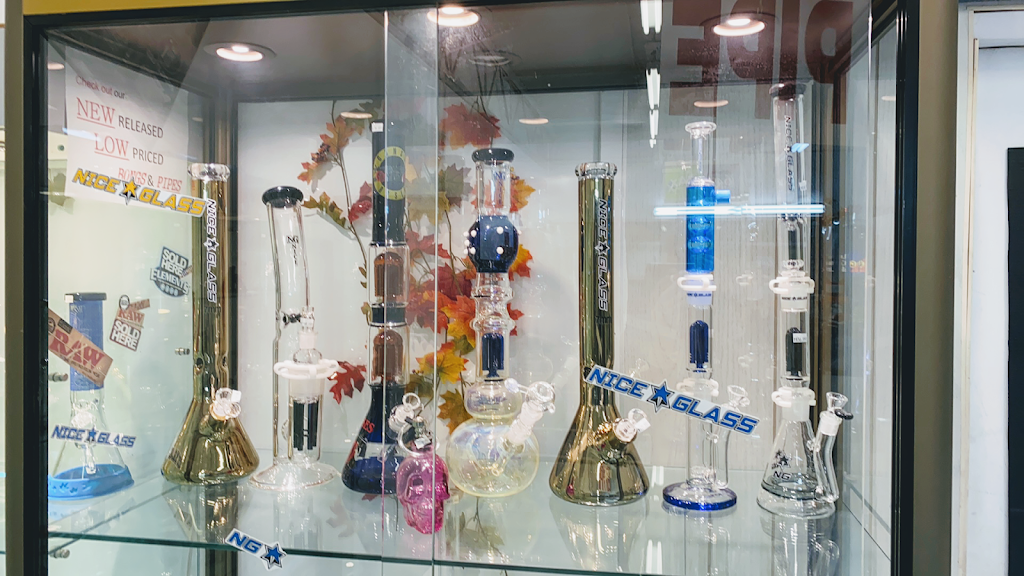 Fay Mart/POSH, POSH plus available/ JUUL available/ STLTH available/ Smok available/ SUORIN available | 3395 Howard Ave, Windsor, ON N9E 3N6, Canada | Phone: (519) 967-9257