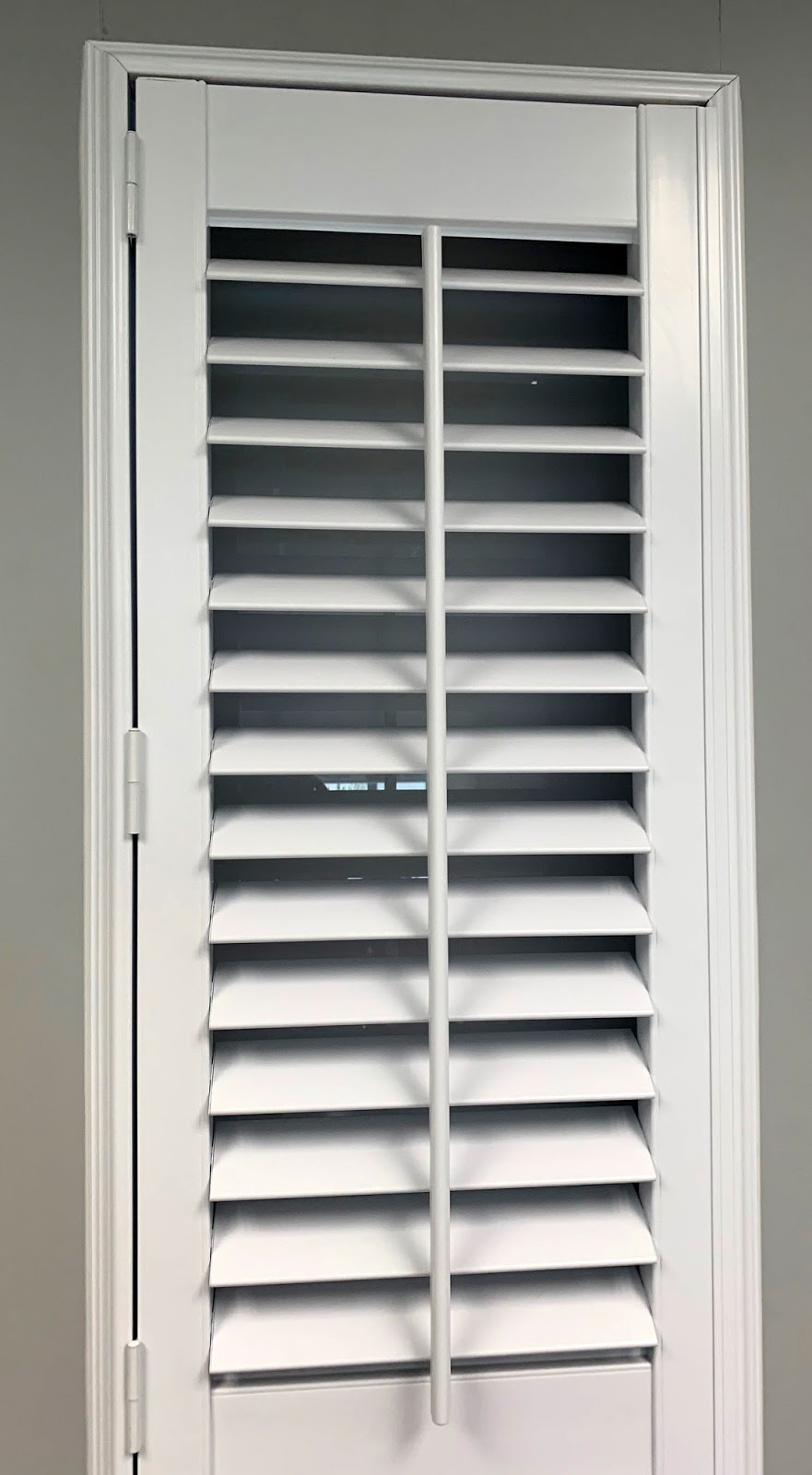 Golumbia Blinds and Shutters | 144 Kennedy Rd S unit 15, Brampton, ON L6W 3G4, Canada | Phone: (905) 595-5554