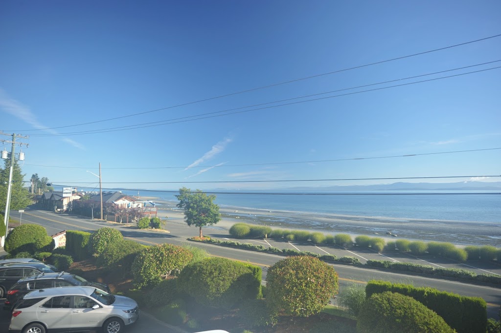 Casa Grande Inn | 3080 Island Hwy W, Qualicum Beach, BC V9K 2C5, Canada | Phone: (250) 752-4400