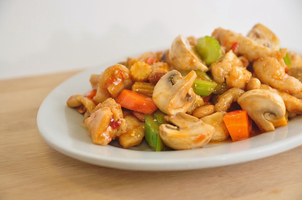 Wok This Way Restaurant | 4028 50 St NW, Edmonton, AB T6L 5N3, Canada | Phone: (780) 577-0039