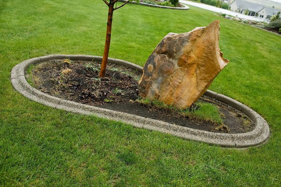 Creative Edge Curbing | 618 Helmsdale Ave, Winnipeg, MB R2K 0W8, Canada | Phone: (204) 403-2047