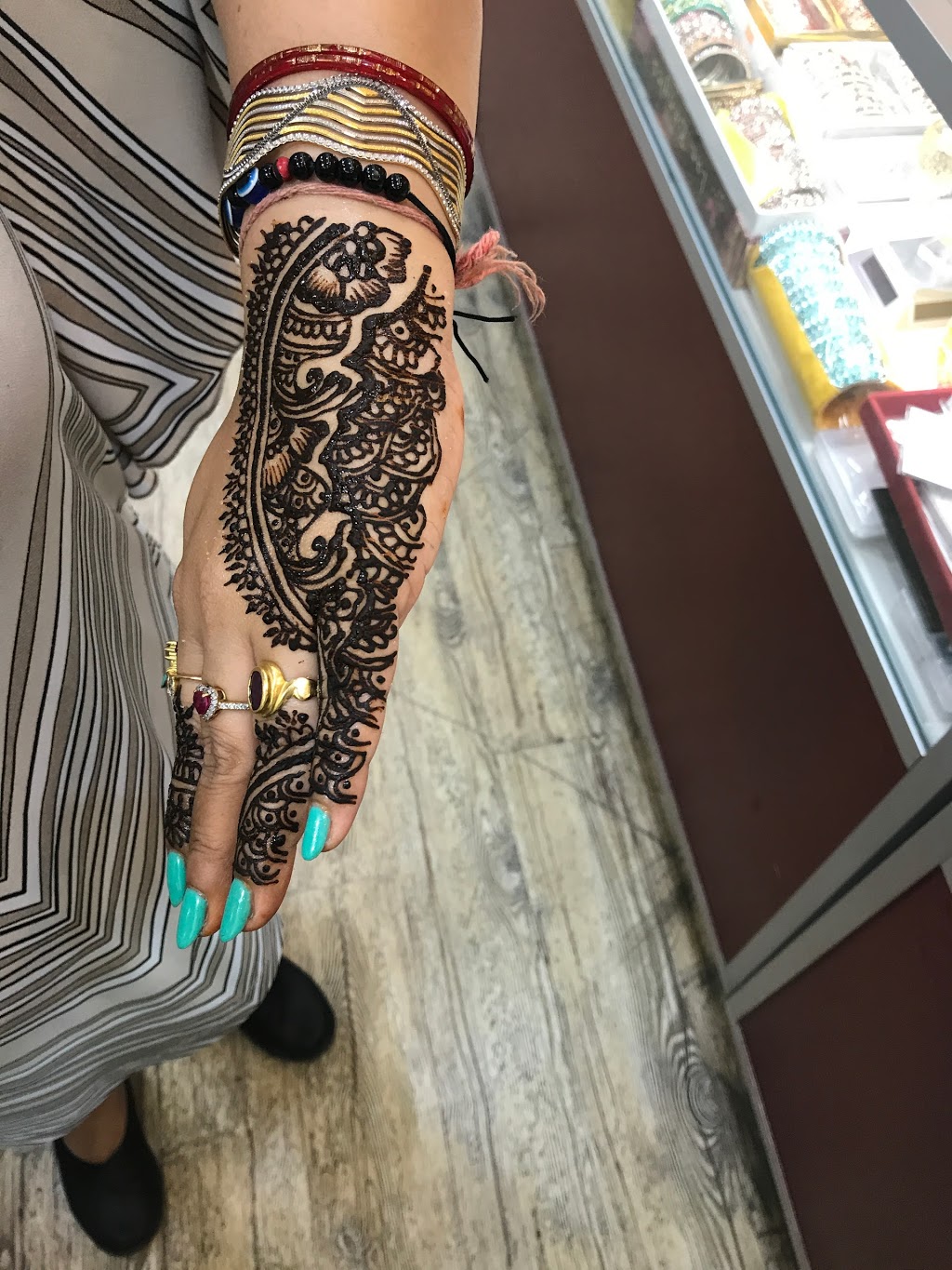 Apollo Beauty Salon | 1479 Gerrard St E, Toronto, ON M4L 2A1, Canada | Phone: (416) 469-9833