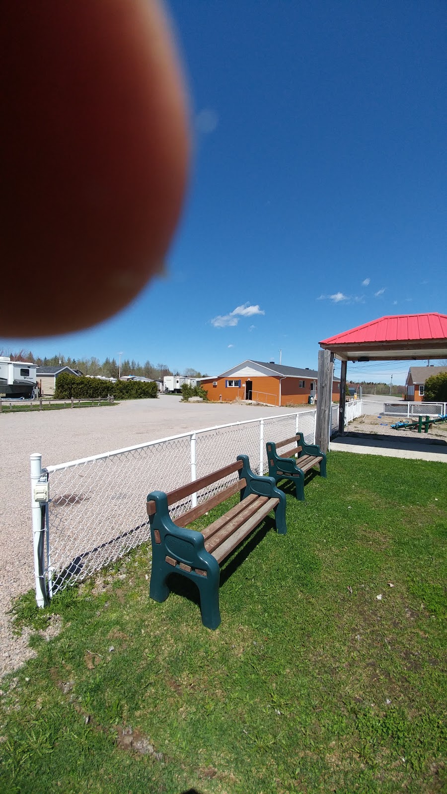 Camping in Quebec City | 2050 Route de lAéroport, Québec, QC G2G 0A3, Canada | Phone: (418) 871-1574