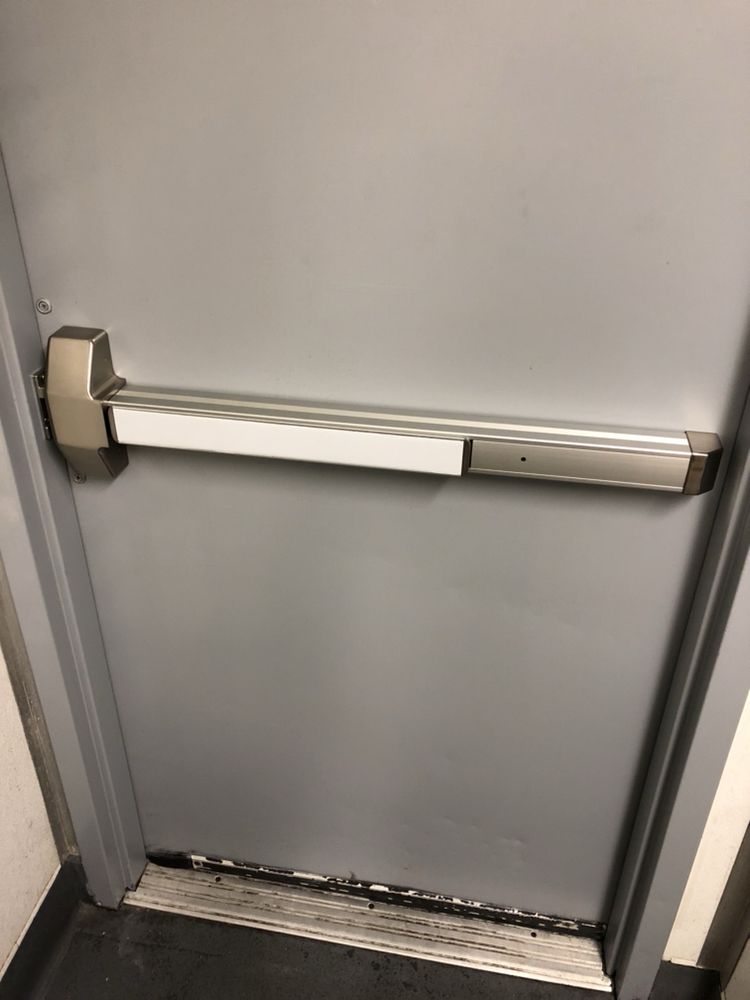 Speedy Locksmith Service | 1648 Taunton Rd E, Oshawa, ON L1H 8L7, Canada | Phone: (647) 250-9852