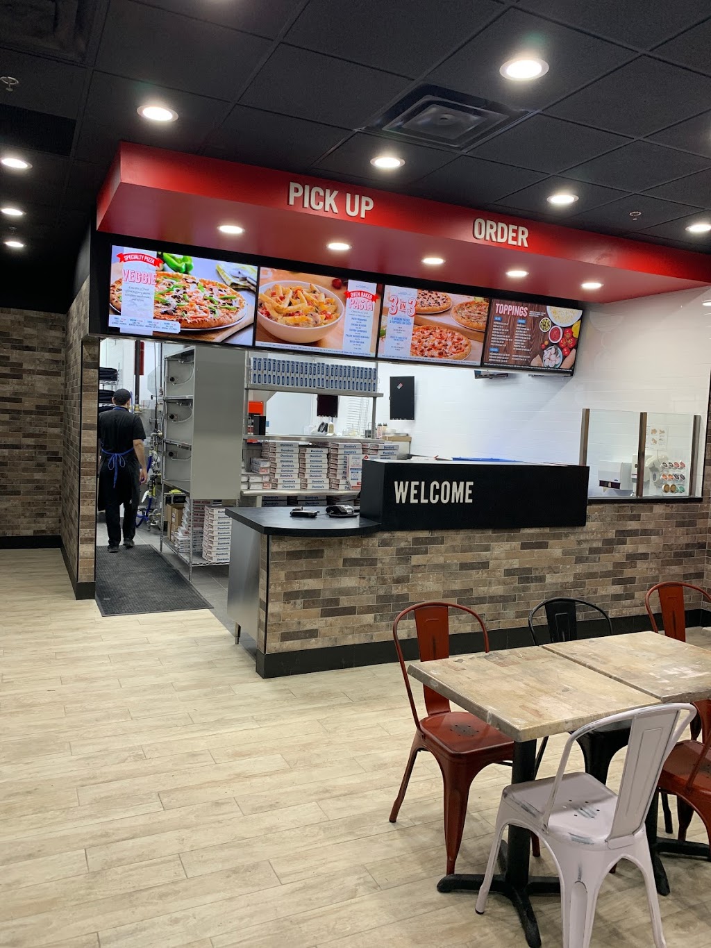 Dominos Pizza | 1900 Dixie Rd #3A, Pickering, ON L1V 6M4, Canada | Phone: (905) 839-0030