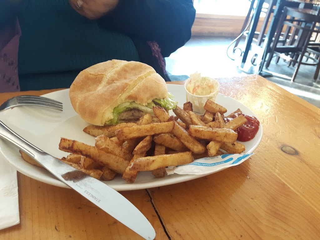 Lanark Landing | 79 George St, Lanark, ON K0G 1K0, Canada | Phone: (613) 259-2744