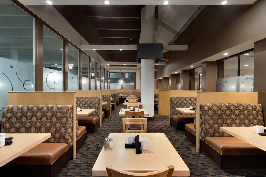 Travelodge Hotel by Wyndham Saskatoon | 106 Circle Dr, Saskatoon, SK S7L 4L6, Canada | Phone: (306) 500-2932