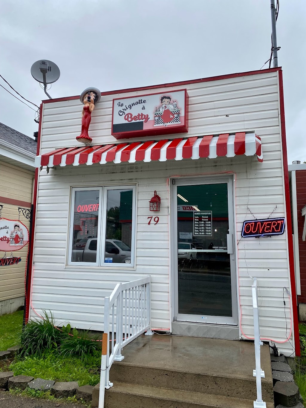 La Grignotte a Betty | 79 Rue St Gabriel, Saint-Gabriel-de-Brandon, QC J0K 2N0, Canada | Phone: (450) 835-4463