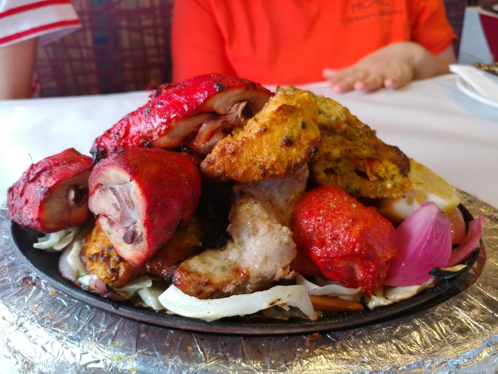 Gurus Fine Indian Cuisine | 5955 Latimer Dr, Mississauga, ON L5V 2W1, Canada | Phone: (905) 567-7979