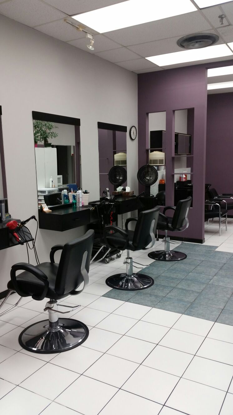 Shear Beauty | 2458 Dundas St W, Mississauga, ON L5K 1R8, Canada | Phone: (905) 822-0961