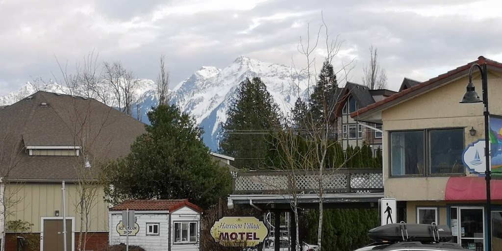Harrison Spa Motel | 140 Esplanade Ave, Harrison Hot Springs, BC V0M 1K0, Canada | Phone: (604) 796-2828