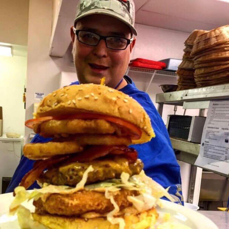 Elmwood Curling Club | 300 Brazier St, Winnipeg, MB R2L 1P3, Canada | Phone: (204) 667-5726