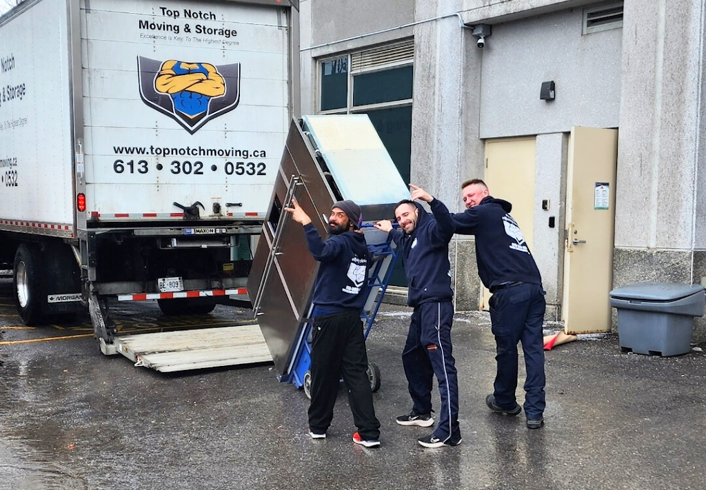 Top Notch Moving | 1704 Boyer Rd, Ottawa, ON K1C 1R2, Canada | Phone: (613) 302-0532
