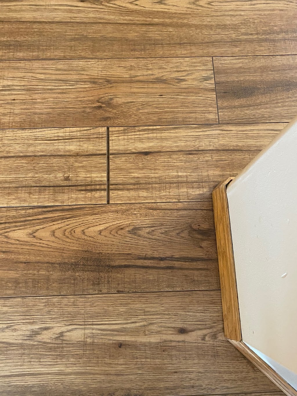 Carleys Flooring | 14325 114 Ave NW, Edmonton, AB T5M 2Y8, Canada | Phone: (780) 453-3088