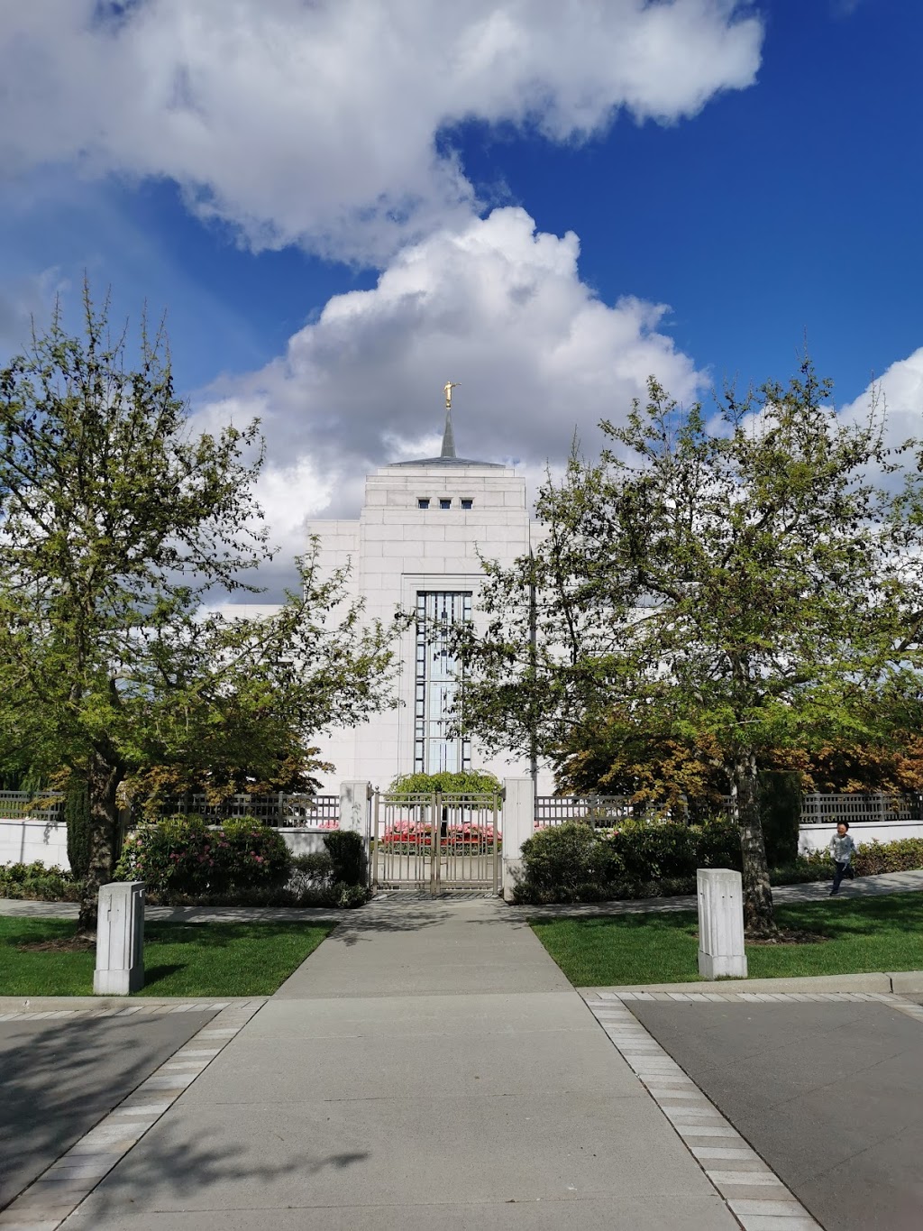 Vancouver British Columbia Temple | church | 2A9, 20370 82 Ave, Langley City, BC V2Y 2B2, Canada | 6045135933 OR +1 604-513-5933