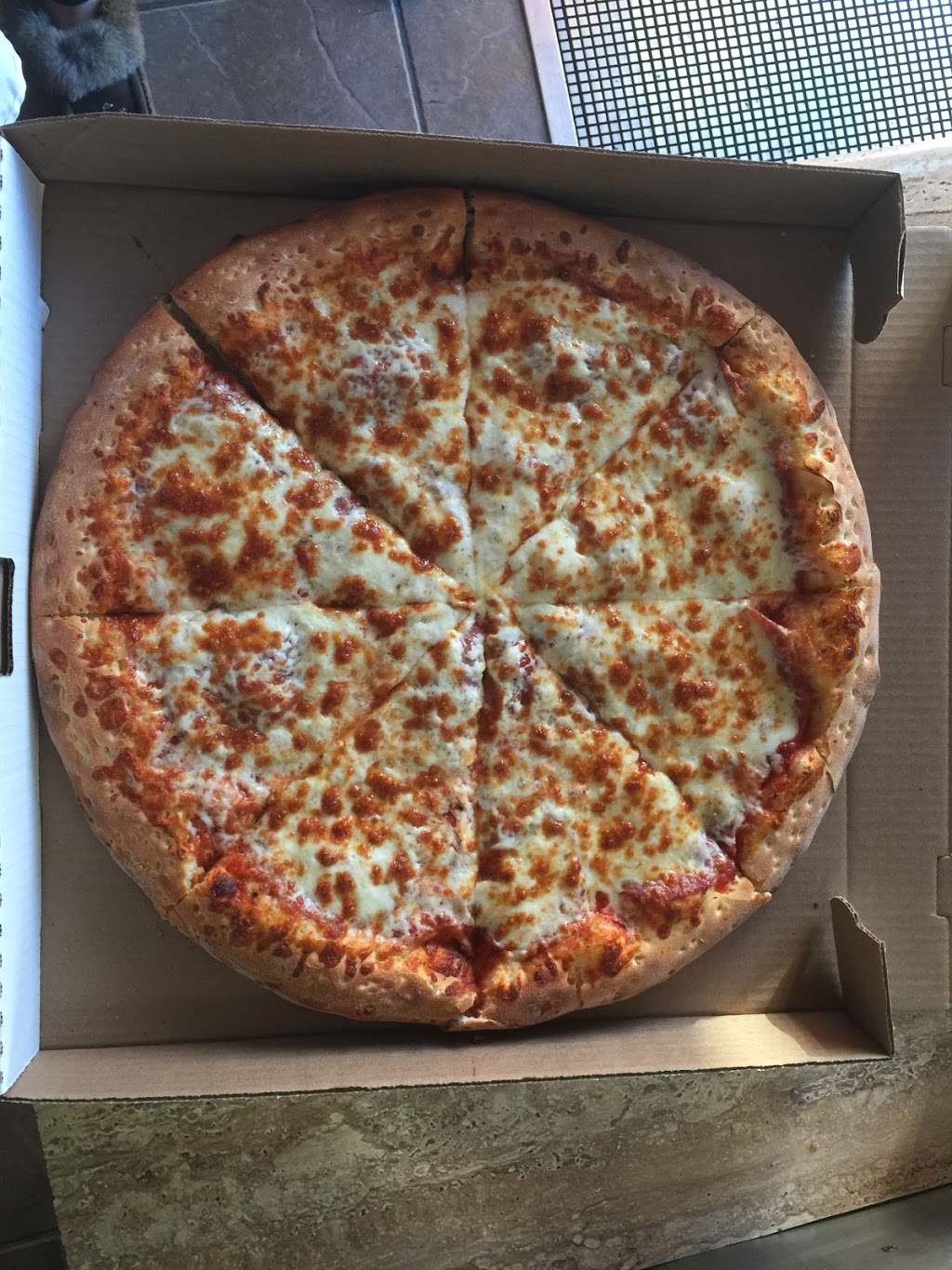 Pizza Maya Chateauguay | 27 Boulevard DAnjou, Châteauguay, QC J6J 2N5, Canada | Phone: (450) 692-4545