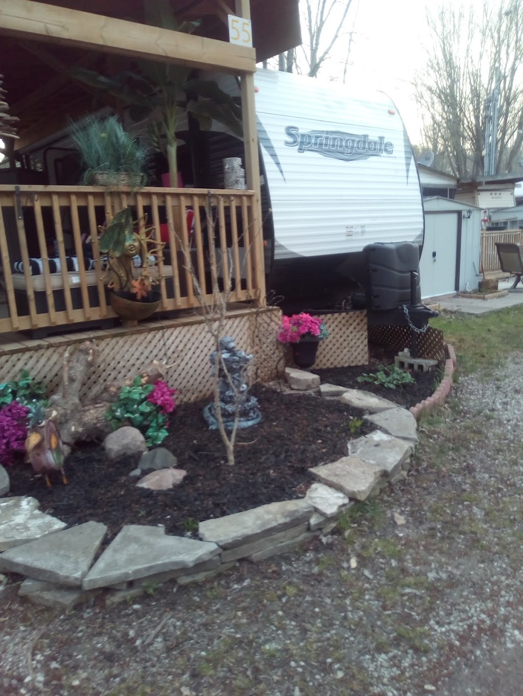 Bee Line Trailer Park #2 | 3511 Colen St, Aylmer, ON N5H 2R2, Canada | Phone: (519) 765-3151