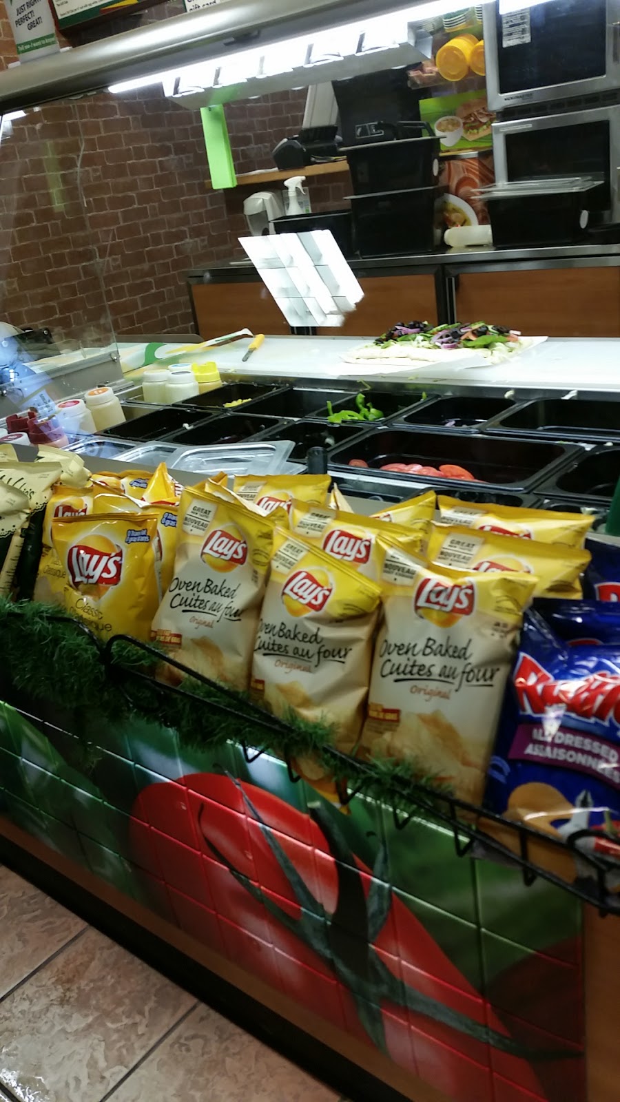 Subway | 2890 10th Ave NE, Salmon Arm, BC V1E 4N3, Canada | Phone: (250) 832-5099