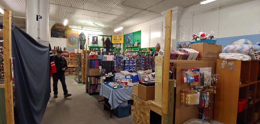 Mulvey Market | 421 Mulvey Ave E, Winnipeg, MB R3L 0R6, Canada | Phone: (204) 478-1217