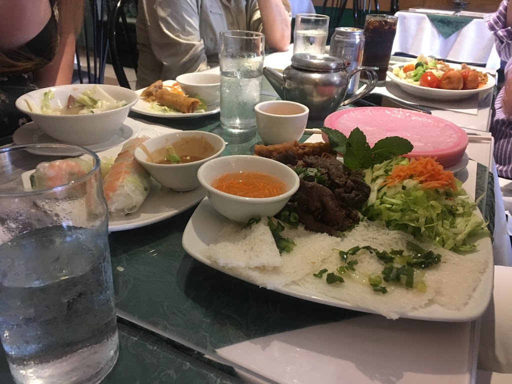 Phu-Yen Restaurant | 700 March Rd, Kanata, ON K2K 2V9, Canada | Phone: (613) 599-0006