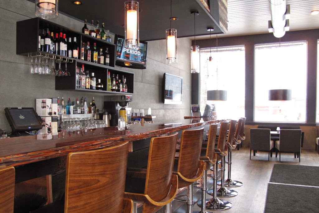 Bridge Bistro | 301 BC-3, Fernie, BC V0B 1M0, Canada | Phone: (250) 423-3002