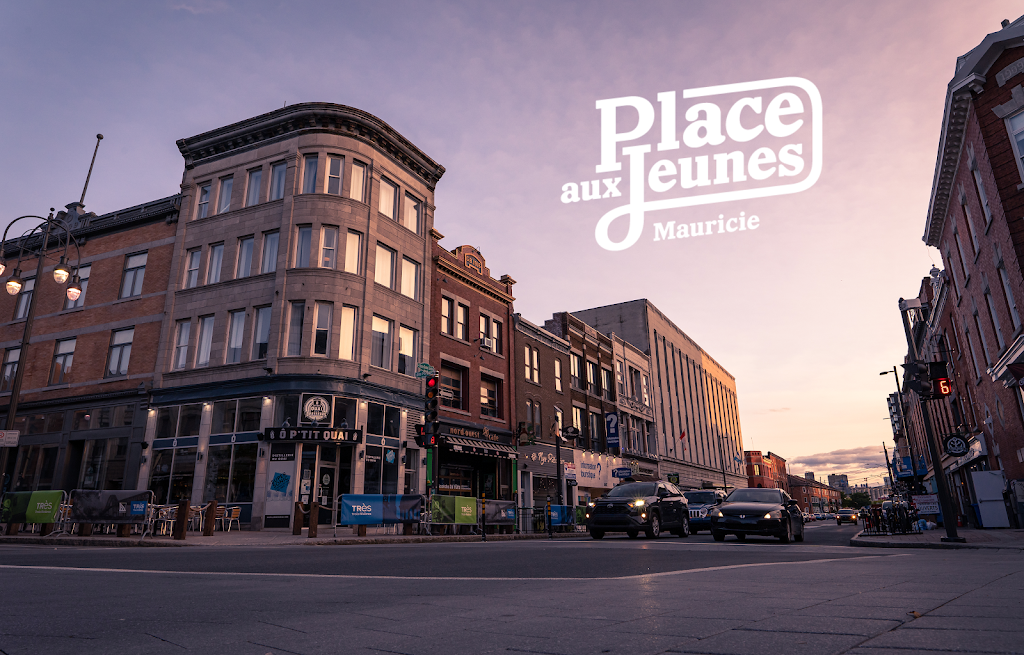 Place aux jeunes Mauricie | 580 Rue Barkoff Suite 300, Trois-Rivières, QC G8T 9T7, Canada | Phone: (819) 376-0179