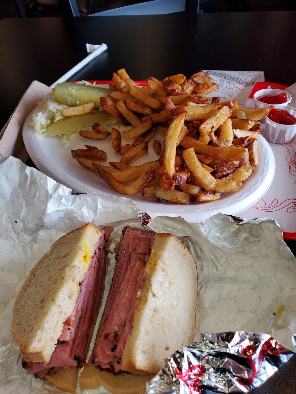 Lesters Deli Express | 222 Mnt de Liesse, Saint-Laurent, QC H4T 1N8, Canada | Phone: (514) 737-1114