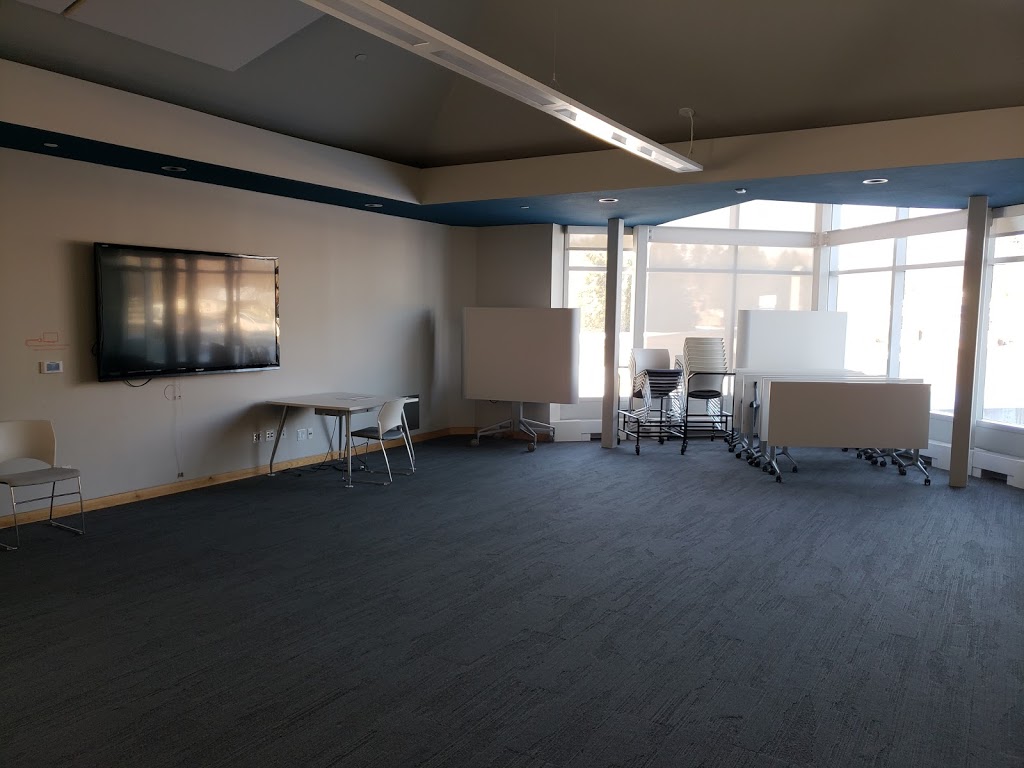 Innisfil ideaLAB & Library, Lakeshore Branch | 967 Innisfil Beach Rd, Innisfil, ON L9S 1V3, Canada | Phone: (705) 431-7410
