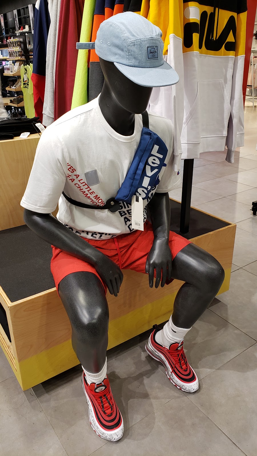 Footaction | 300 Borough Dr Unit 84, Scarborough, ON M1P 4P5, Canada | Phone: (416) 290-5286