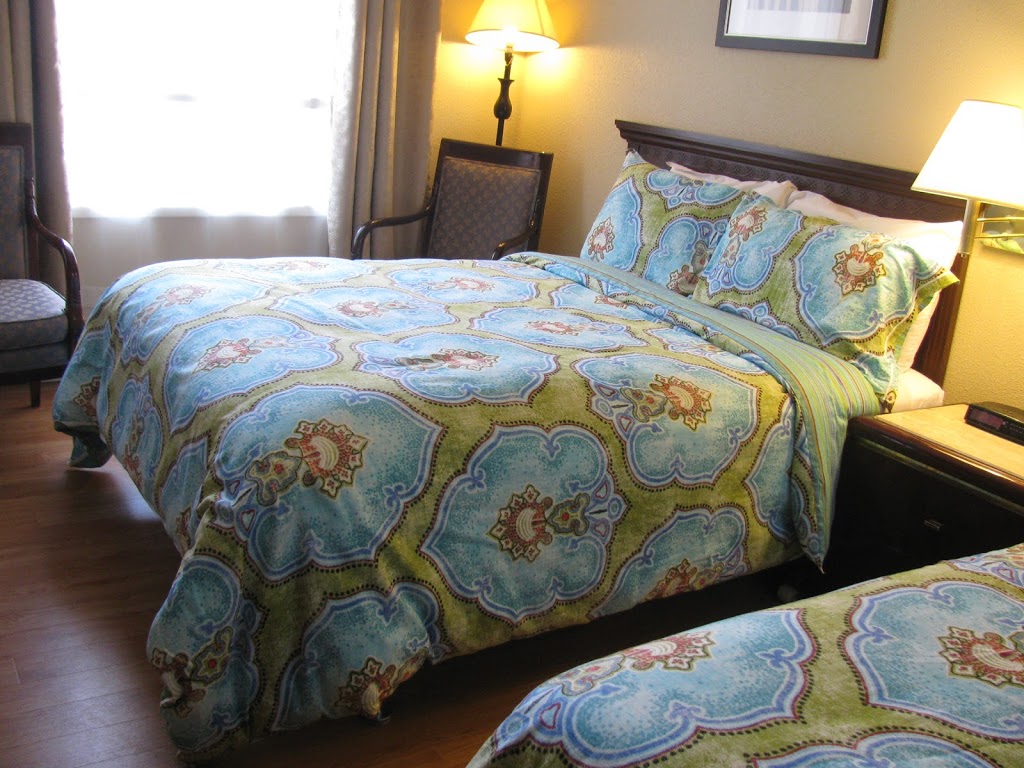 Motel de lOutlet | 82 Rue de Hatley, Magog, QC J1X 3G4, Canada | Phone: (819) 847-2609