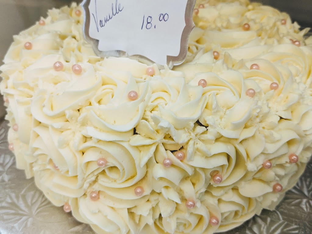 Gateau oui je le veux | 733 Rue Saint-Isidore, Saint-Lin - Laurentides, QC J5M 2P7, Canada | Phone: (450) 848-2551