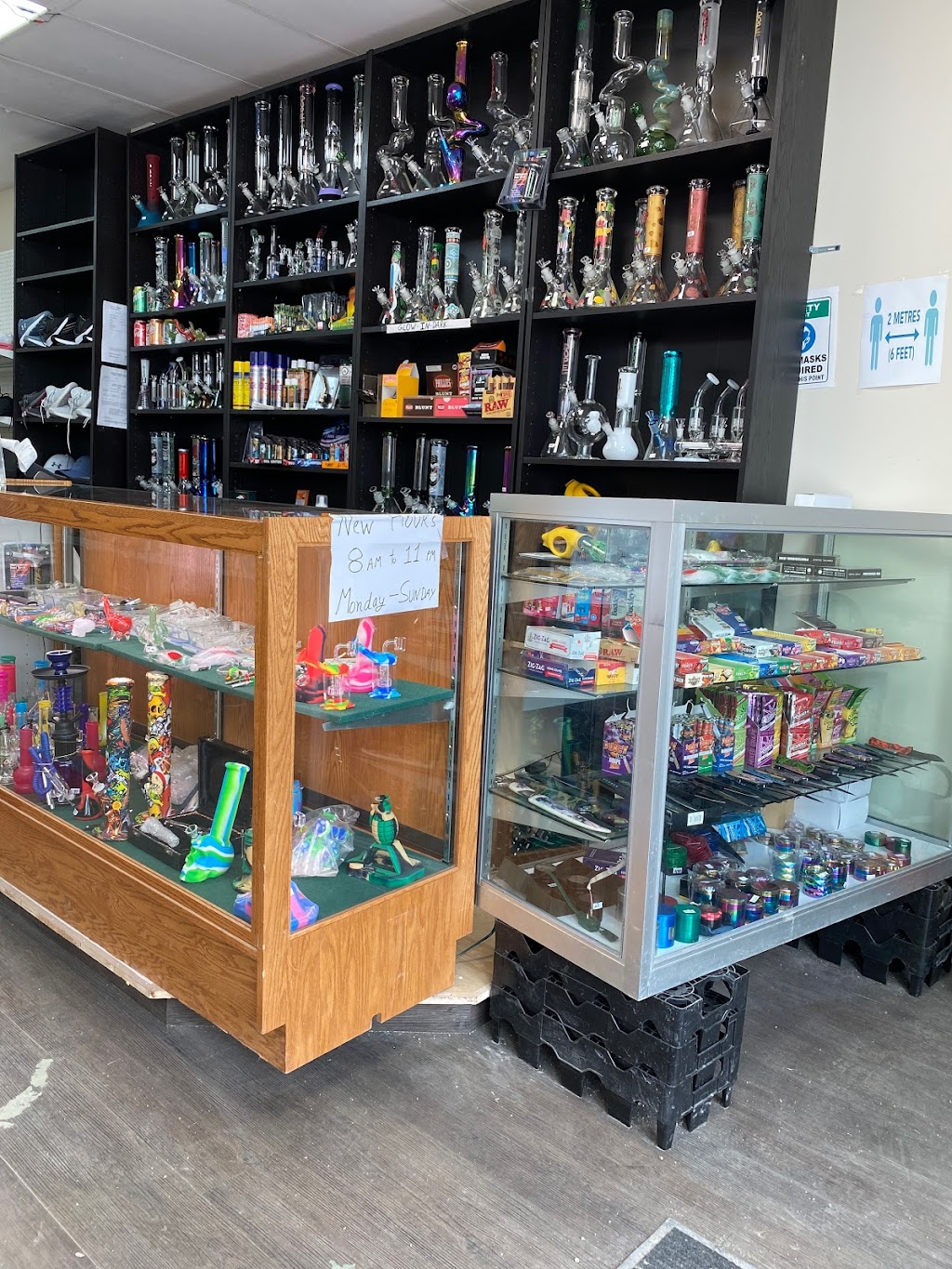 North End Stop | 933 Nairn Ave, Winnipeg, MB R2L 0X9, Canada | Phone: (204) 668-9039