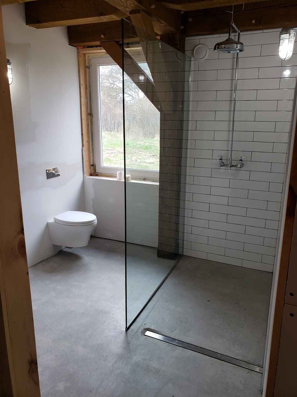 Vics Glass Windows and Doors | 469 Ridge Rd PO419, Stirling, ON K0K 3E0, Canada | Phone: (613) 395-5023