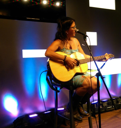 Rosanna DAgnillo Music Studio | 250 Shawville Blvd SE #136, Calgary, AB T2Y 2Z7, Canada | Phone: (403) 254-9622