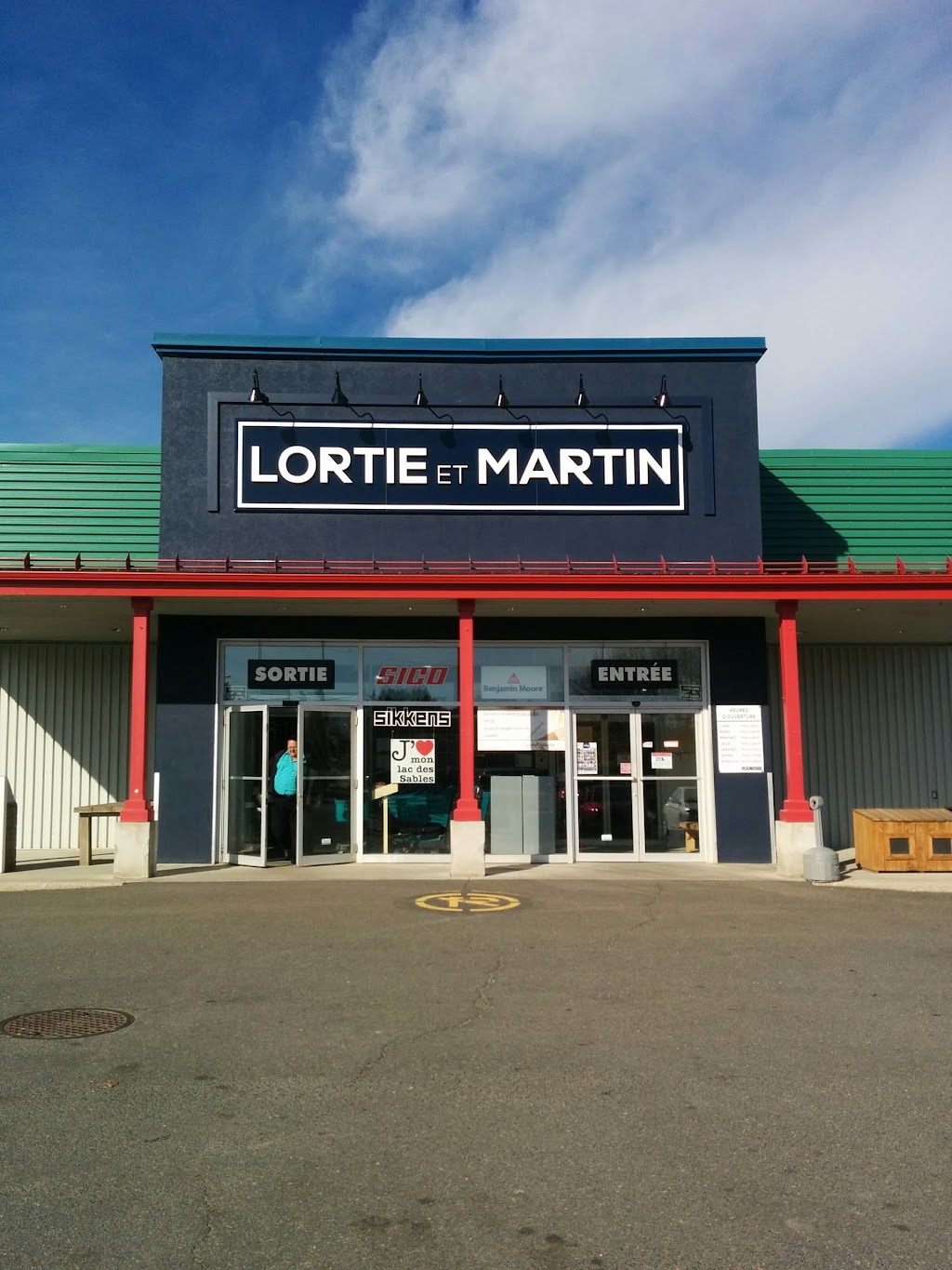 Lortie and Martin | 20 Rue St Paul E, Sainte-Agathe-des-Monts, QC J8C 3M3, Canada | Phone: (819) 326-3844