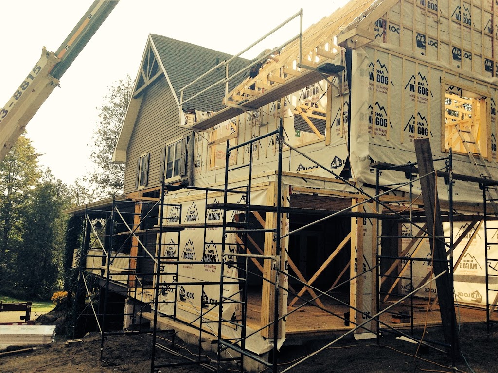 Construction Sébastien Bourdeau | 122 Rue Villeneuve, Sherbrooke, QC J1N 4A4, Canada | Phone: (819) 345-6445