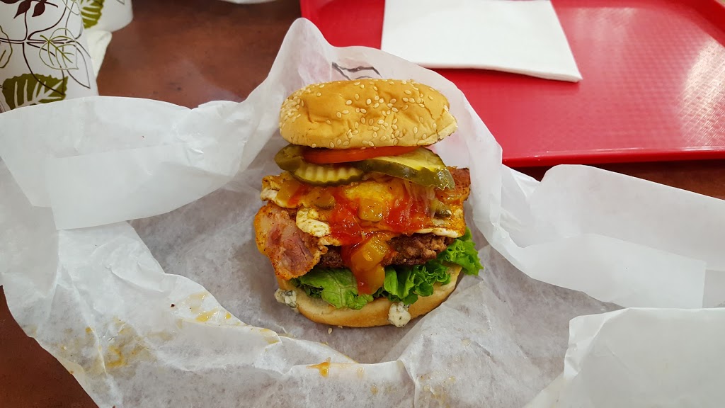 McCoy Burger Company | 2069 Simcoe St N, Oshawa, ON L1H 7K4, Canada | Phone: (289) 240-7553