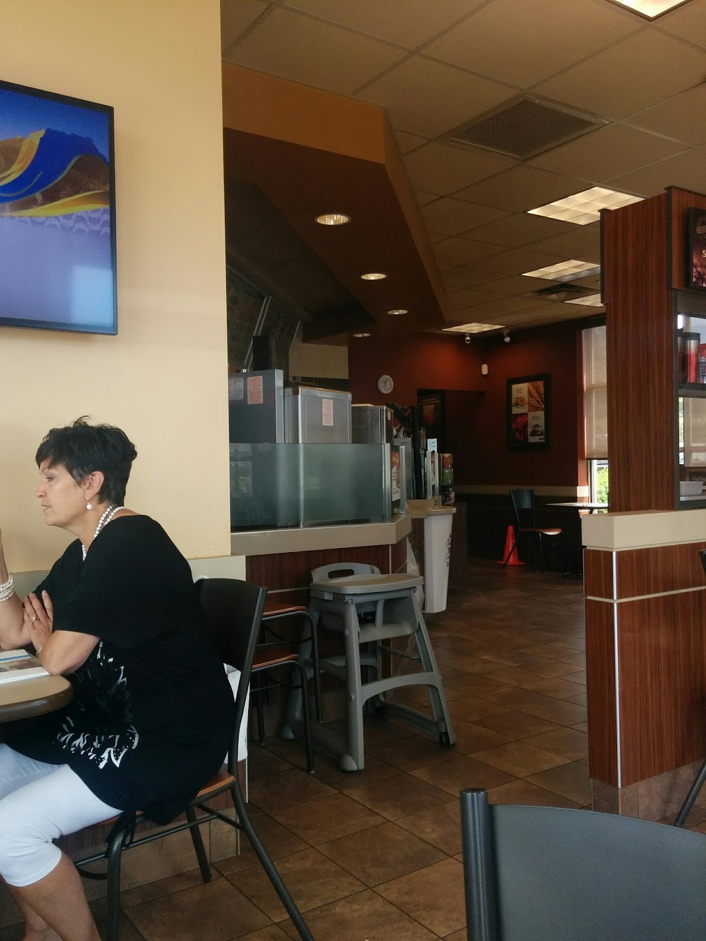 Tim Hortons | 10 Cow Bay Rd, Cow Bay, NS B3G 1K7, Canada | Phone: (902) 465-1282