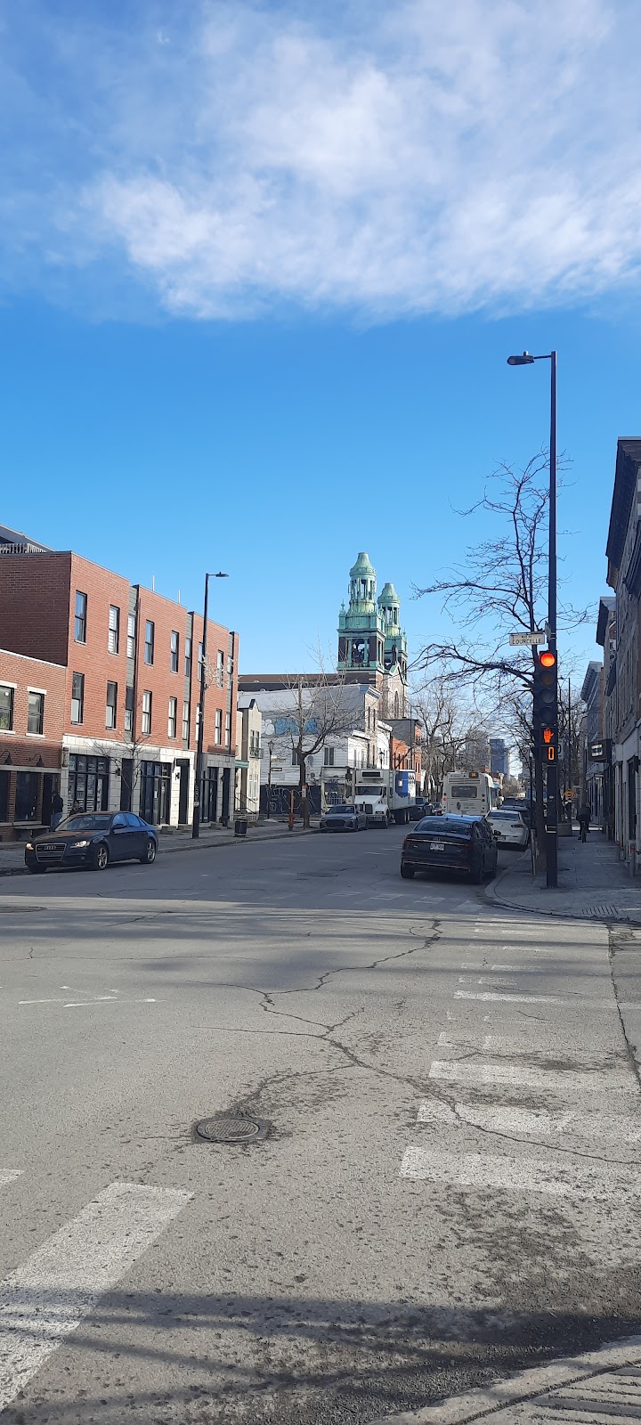 Bar Courcelle | 4685 R. Notre Dame O, Montréal, QC H4C 1S7, Canada | Phone: (438) 382-4685