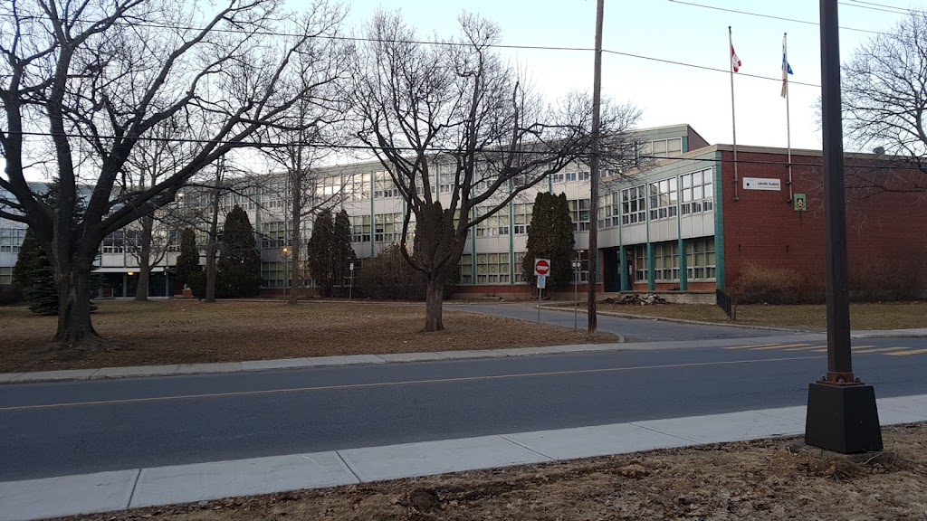 Lakeside Academy | 5050 Rue Sherbrooke, Lachine, QC H8T 1H8, Canada | Phone: (514) 637-2505