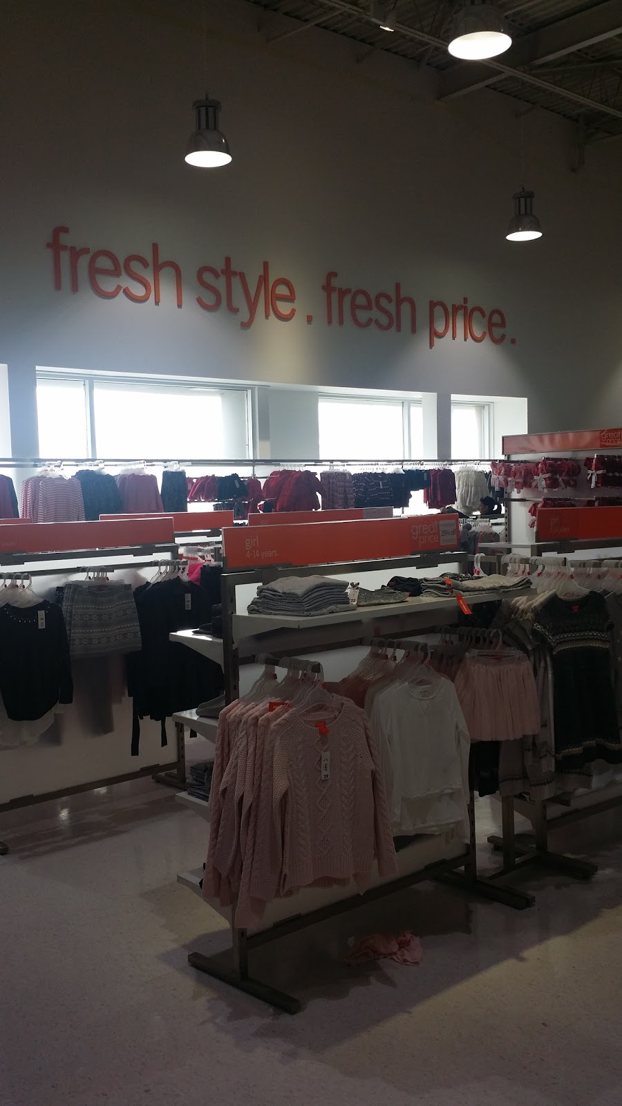 Joe Fresh | 2025 Guelph Line, Burlington, ON L7P 4M8, Canada | Phone: (905) 336-6566