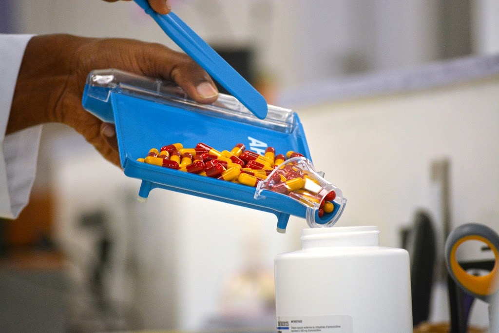 Mahads Pharmacy | 215 Highland Rd W #101, Kitchener, ON N2M 3C1, Canada | Phone: (226) 647-7525