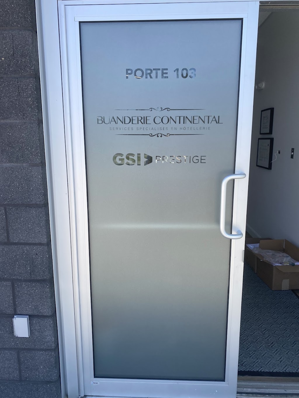Buanderie Continental - Services spécialisés en hôtellerie | 200 Rue des Grands Lacs local 103, Saint-Augustin-de-Desmaures, QC G3A 2K1, Canada | Phone: (888) 959-8088