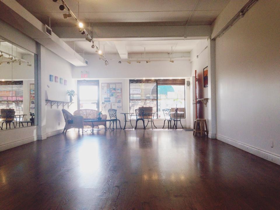 LakesideYoga Dance&Wellness | Unit 3, 67 Bronte Rd Unit 3, Oakville, ON L6L 3B7, Canada | Phone: (289) 837-3021