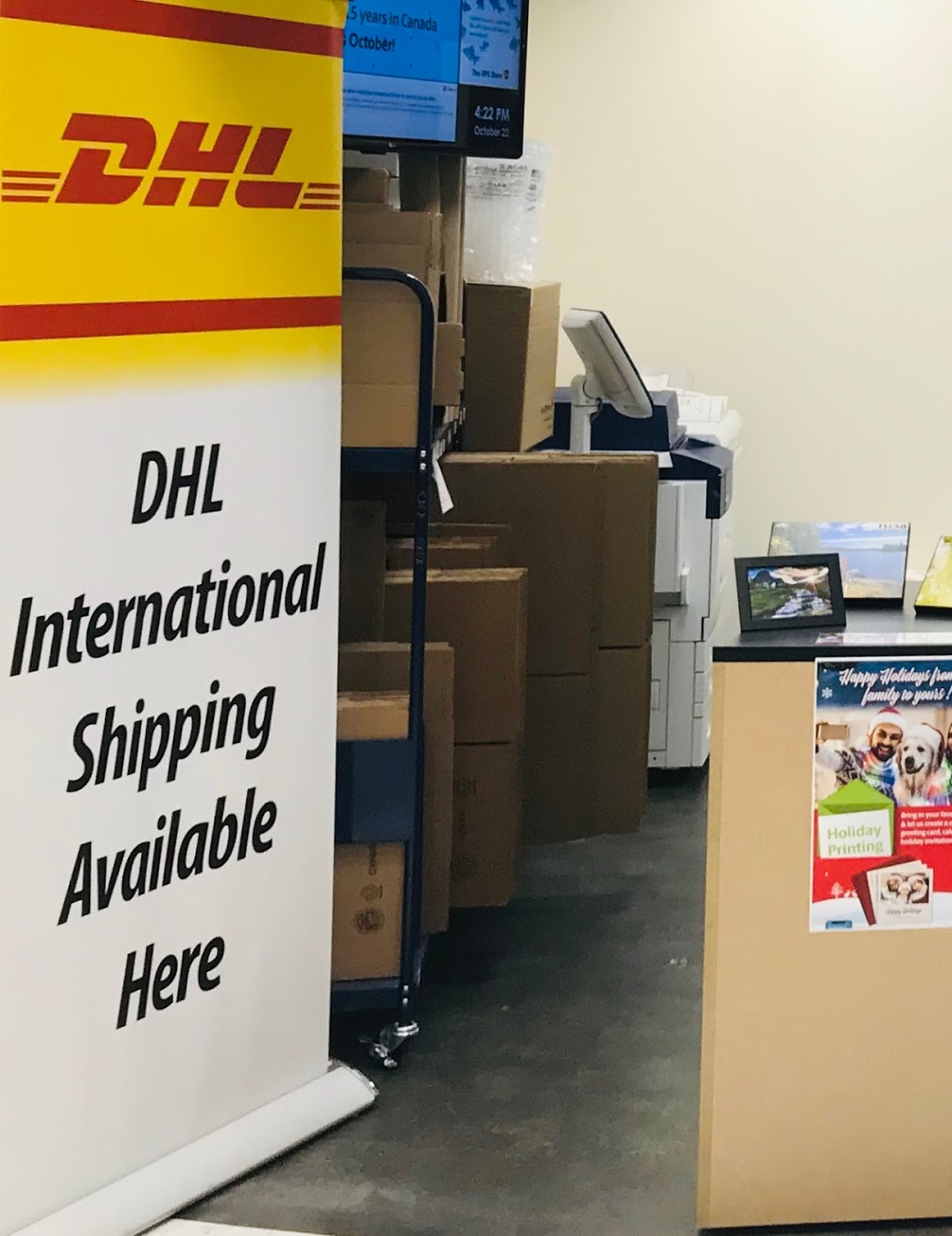 DHL International Shipping Centre 7 days a week | The UPS Store inside Walmart, 3155 Argentia Rd, Mississauga, ON L5N 8E1, Canada | Phone: (905) 785-1000