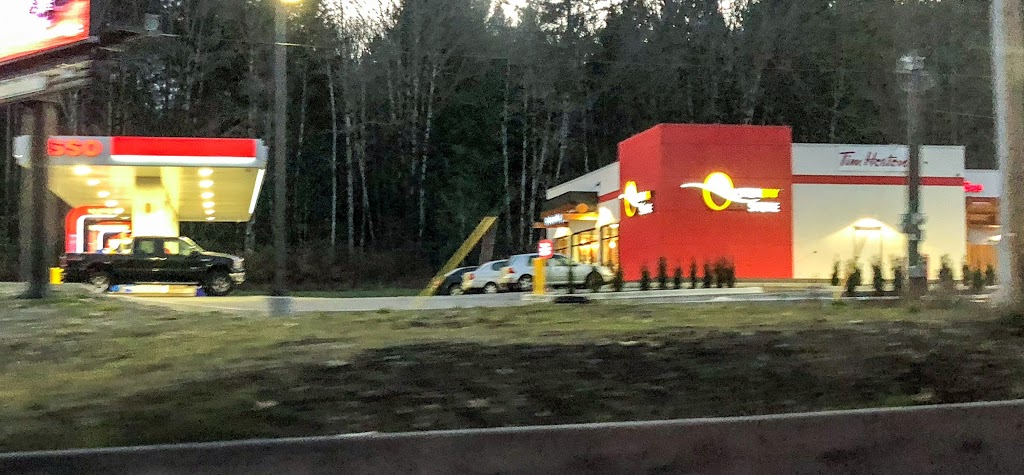 Esso | 12610 Trans-Canada Hwy, Ladysmith, BC V9G 1M5, Canada